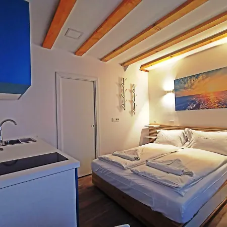 Ribiska Hisa - Old Fisherman's House Piran