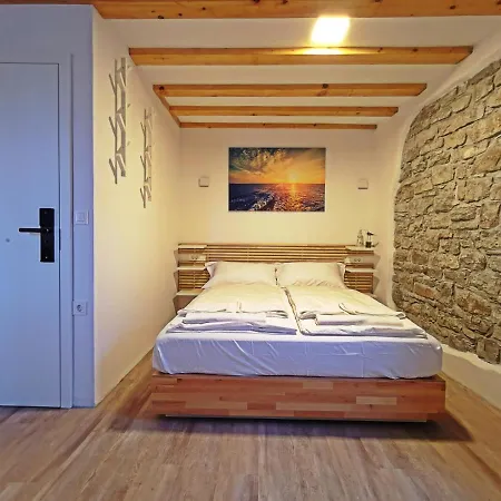 Ribiska Hisa - Old Fisherman's House * Piran