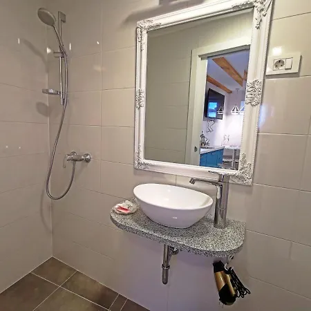 Ribiska Hisa - Old Fisherman's House *