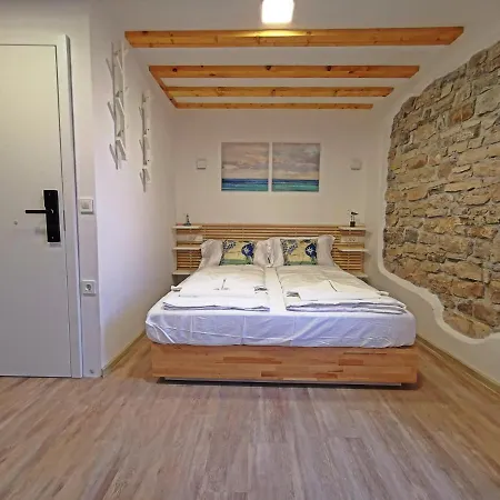 Ribiska Hisa - Old Fisherman's House Apartamento *