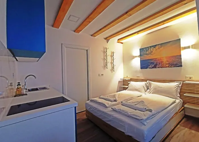 Ribiska Hisa - Old Fisherman's House Piran