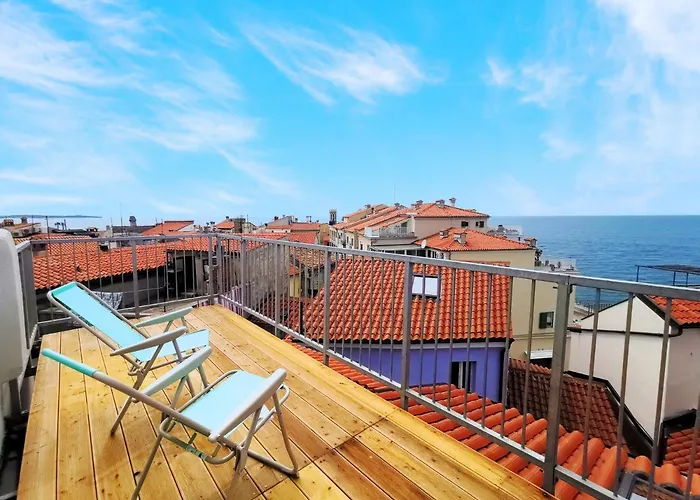 Ribiska Hisa - Old Fisherman's House *